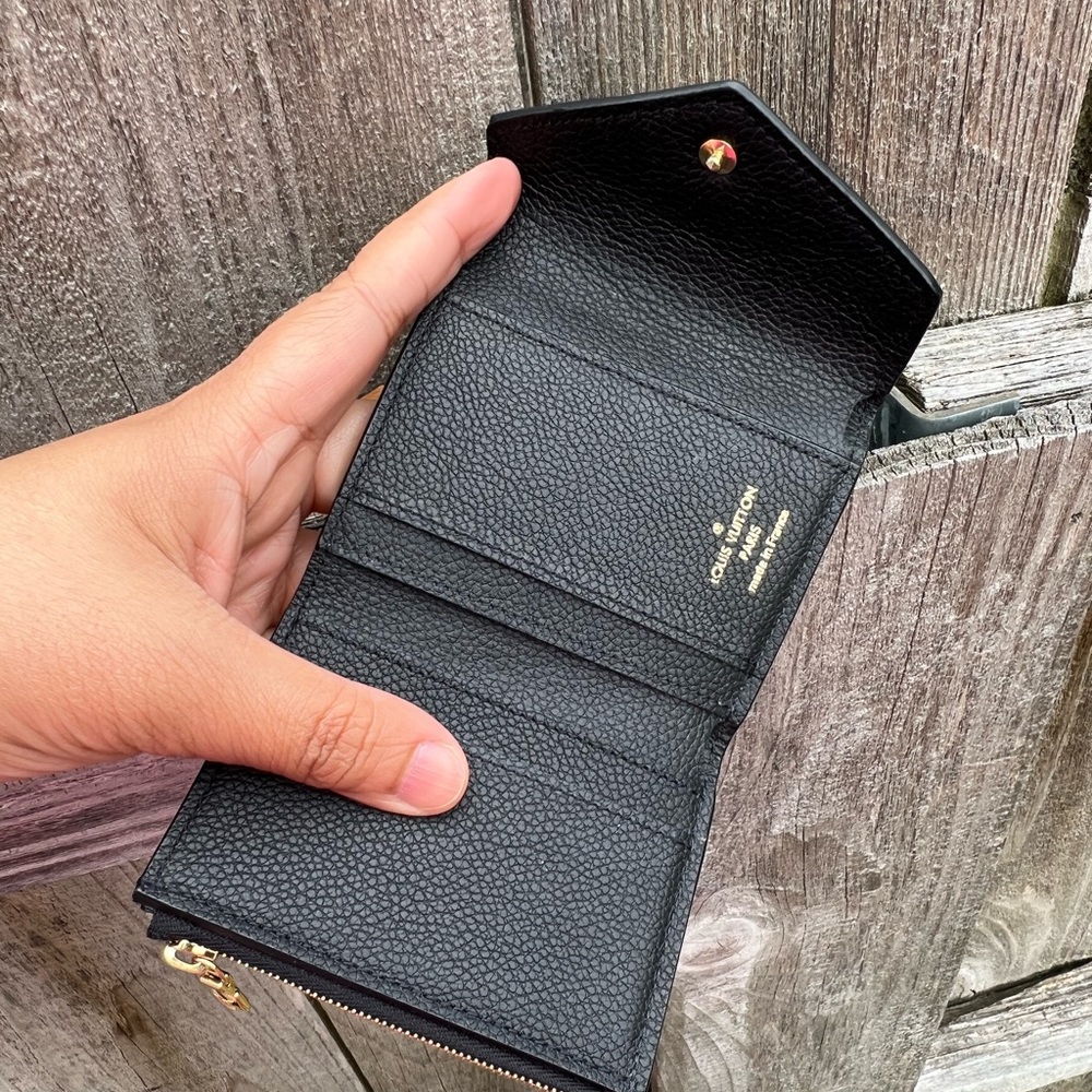 🌸SOLD🌸Louis Vuitton Zoe Empreinte Wallet - Picture 9 of 14